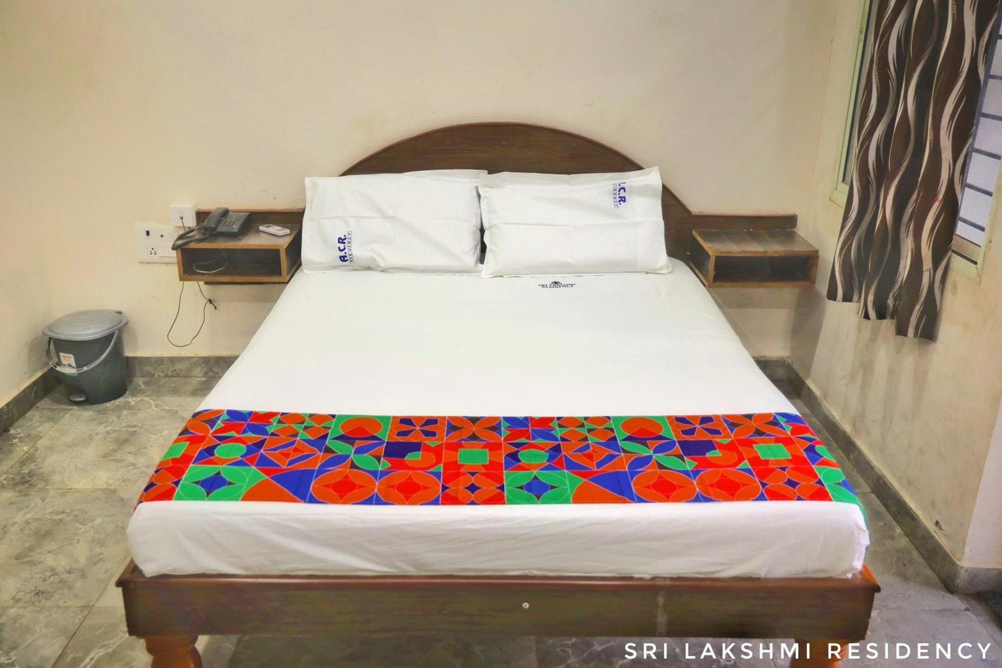 Sri Lakshmi Residency Hotell Tirupati Exteriör bild
