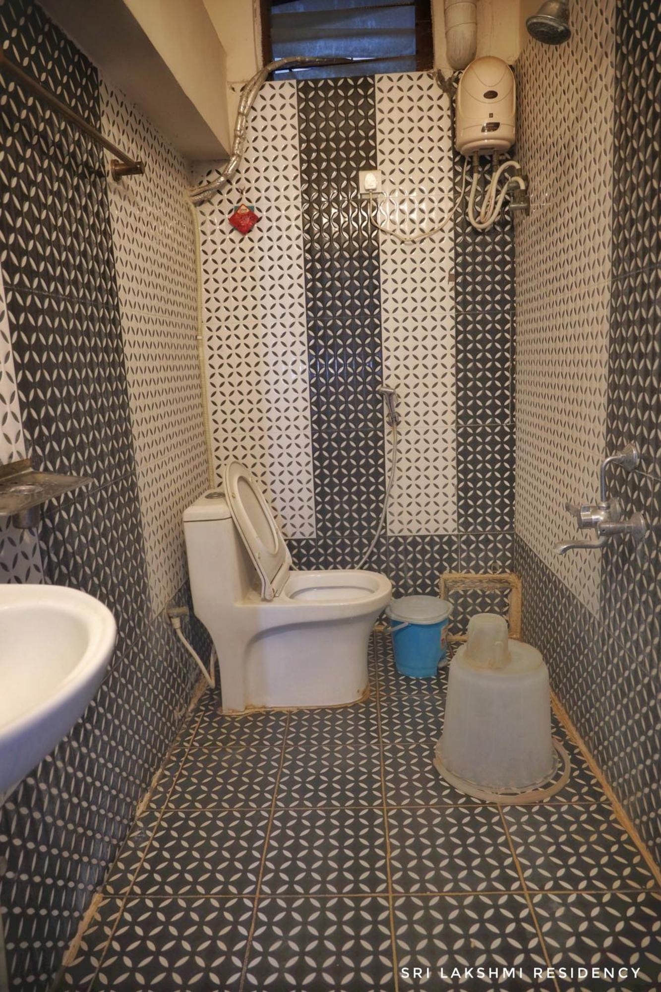 Sri Lakshmi Residency Hotell Tirupati Exteriör bild